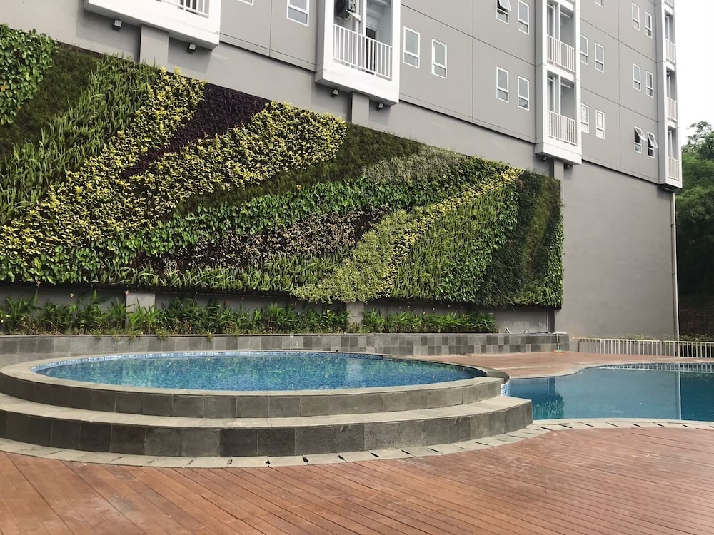 Stunning Studio Apartment at La Hub City