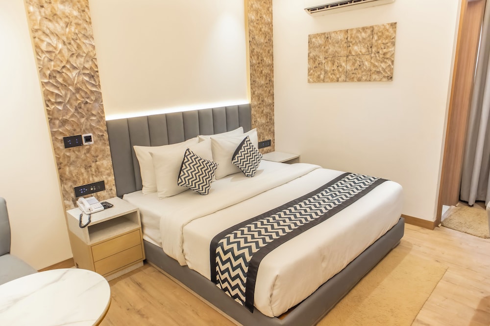 Narang Hotel