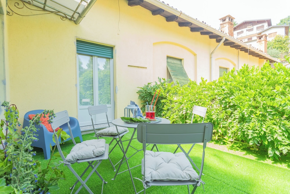 Luxury Apartments in Villa Cardinal Ciceri by Rent all Como