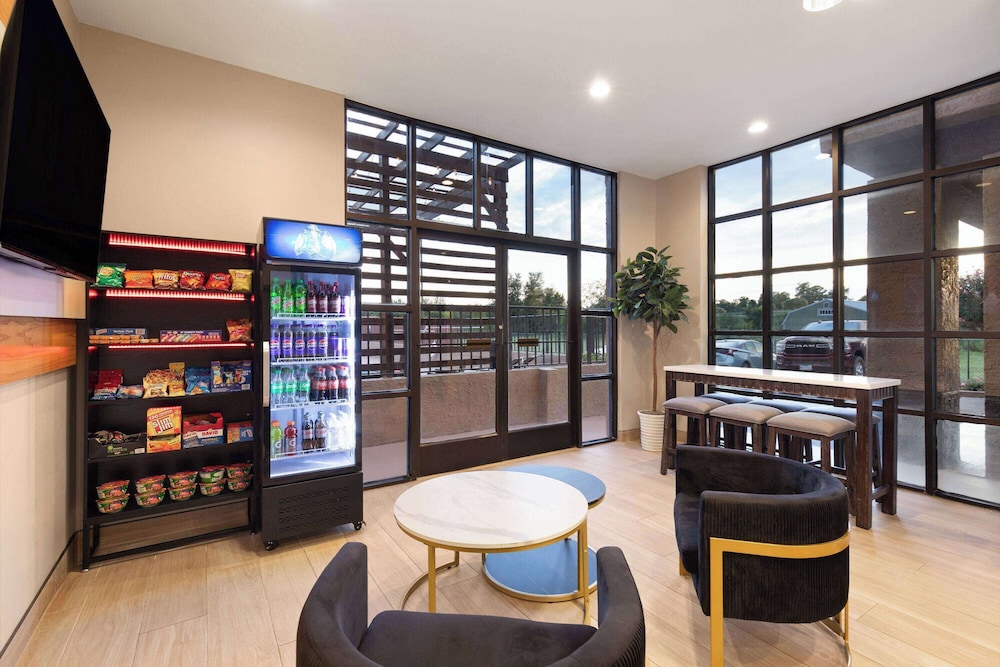 Ramada by Wyndham Bainbridge view 2