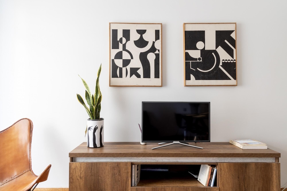 Retreat to a Stylish Flat in Psychiko