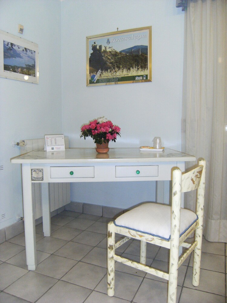 Photo 7