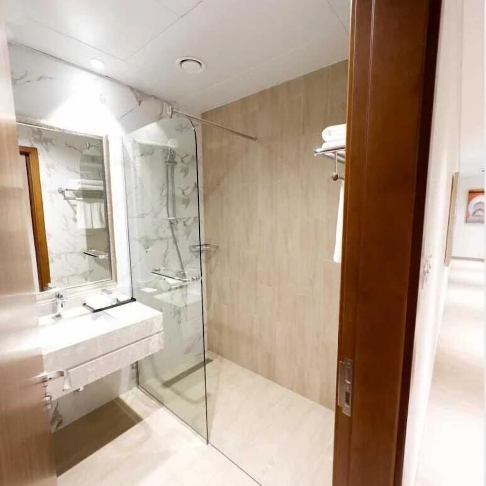 BANIYAS PLAZA HOTEL APARMENT
