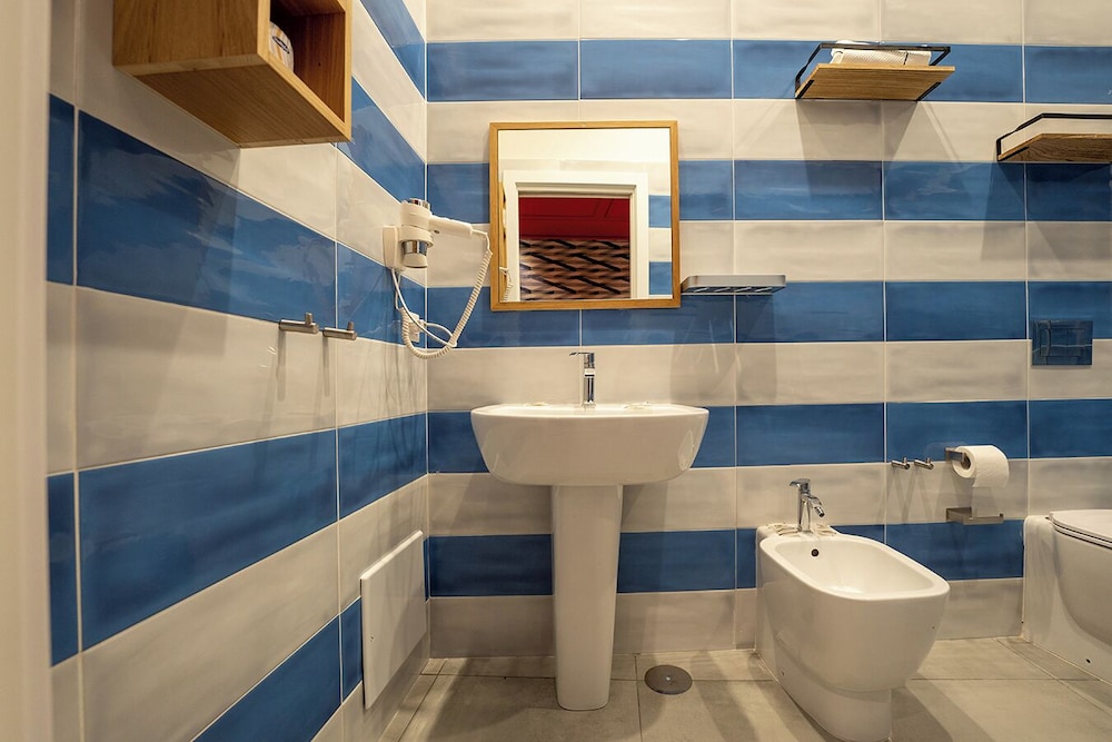 GREROS H. PORTO NAPOLI CENTRO by ClaPa Group Dislocated Hospitality