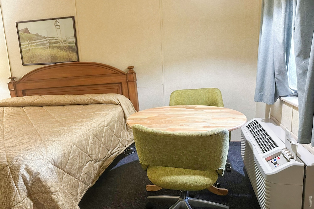 Louisville Inn By Oyo Louisville Municipal Airport