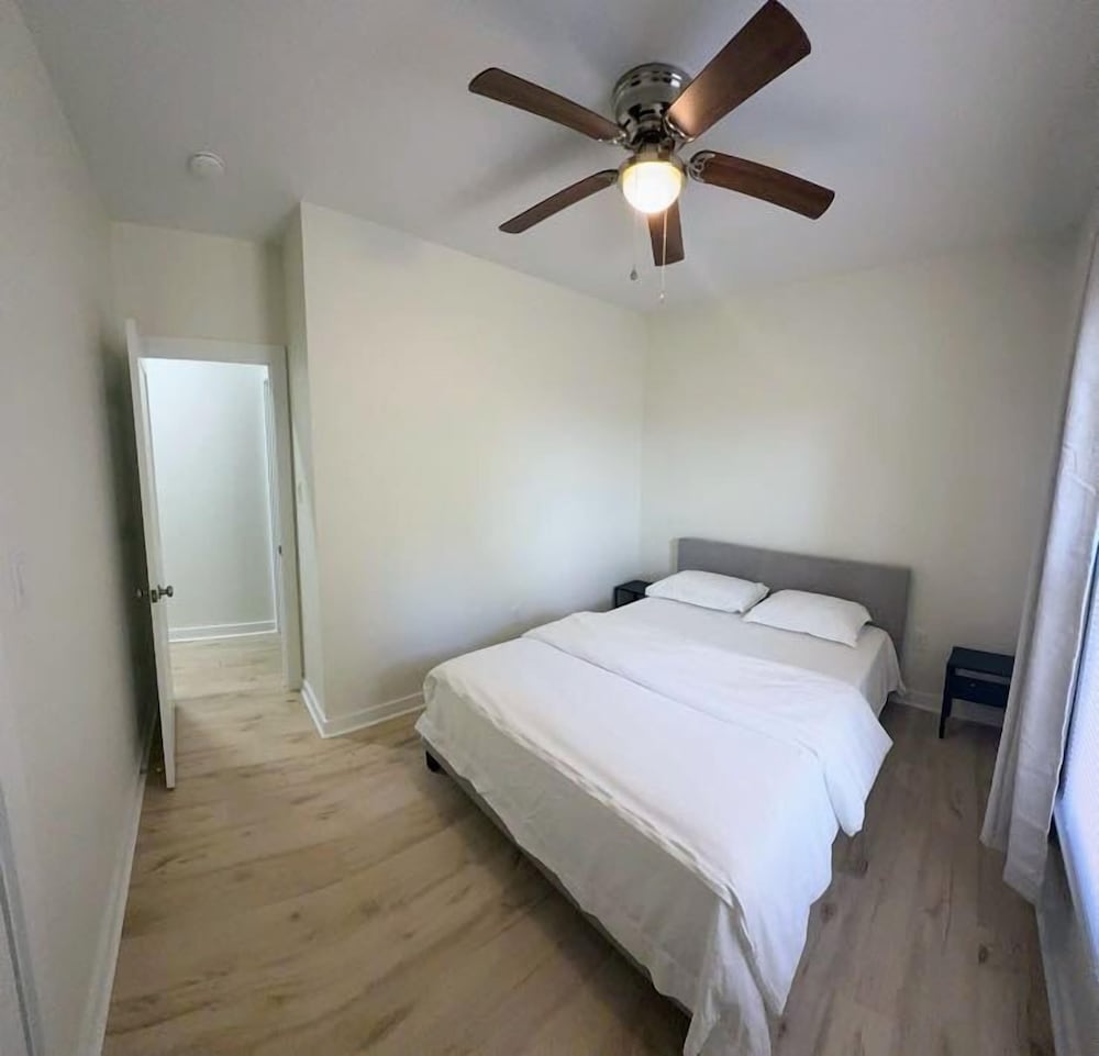Newly Renovated 2 Bedroom - B