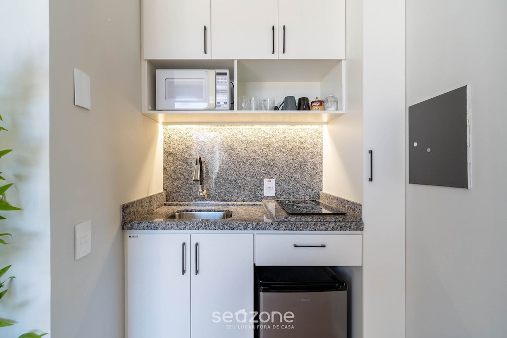 Beautiful Apt in Downtown Florianopolis Rbh806
