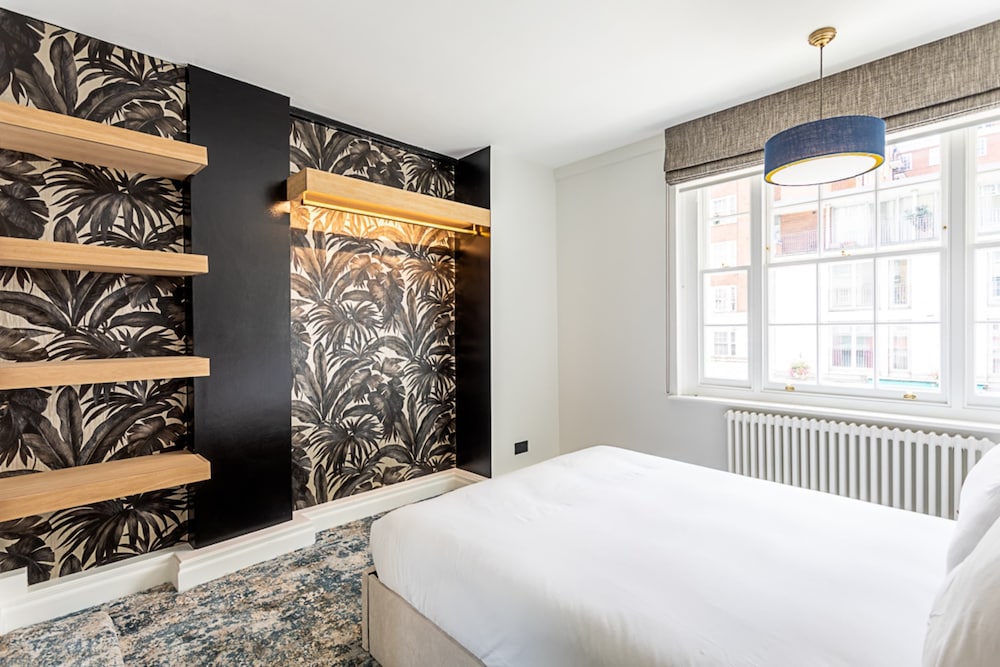 Modern Edgware Apartment