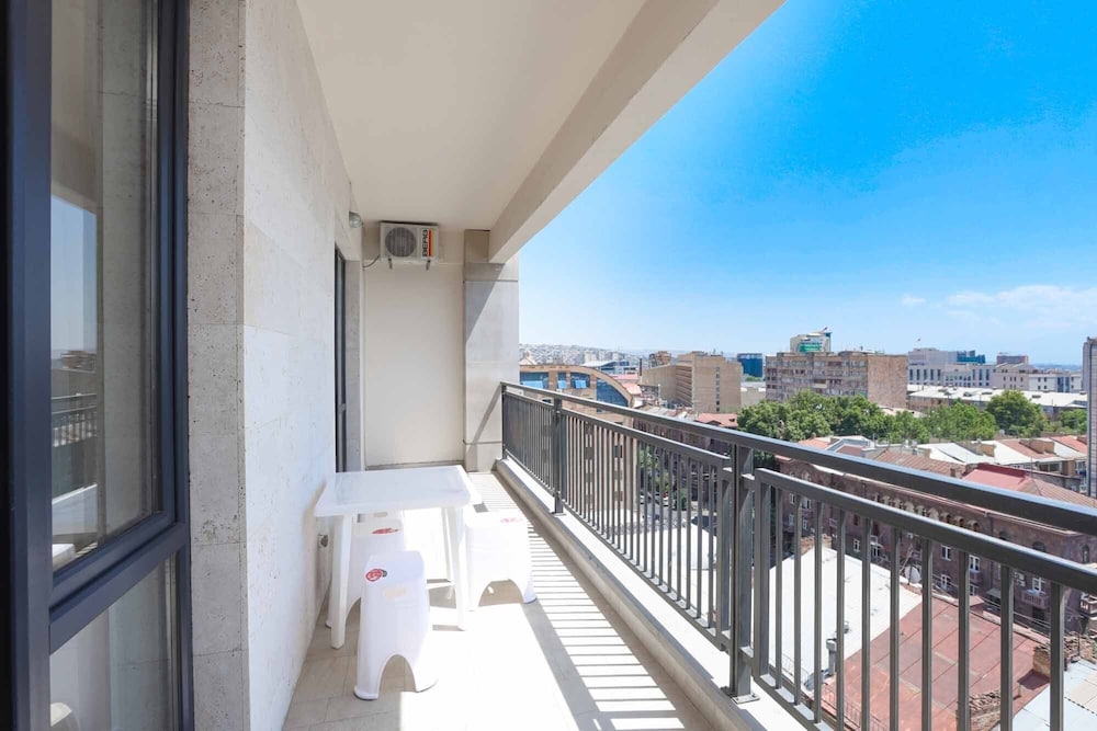 Stay Inn on Koghbatsi Str. 16