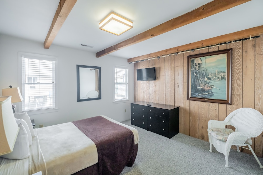 AA Heart of Wildwood Motels