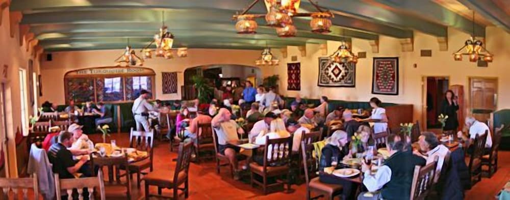 Winslow Vacations - La Posada Hotel - Property Image 6