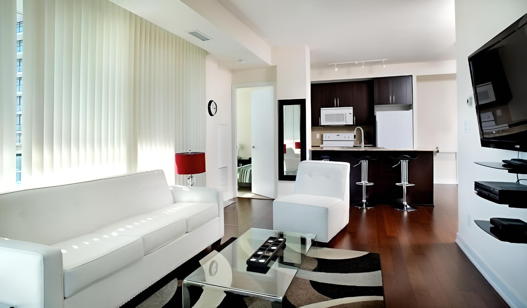 Pathway Luxury Suites - 4099 Brickstone