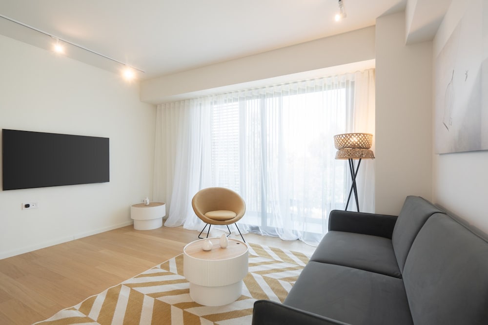 LIV Athinum 1 - Luxury Apartment 2A