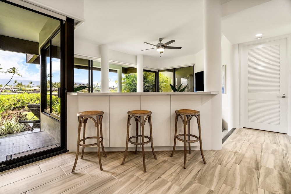 Beautifully Remodeled - Concierge Included - Spectacular View - Vrkcv