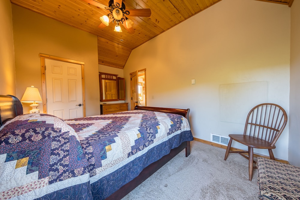 The Cabin on the Ranch view 4