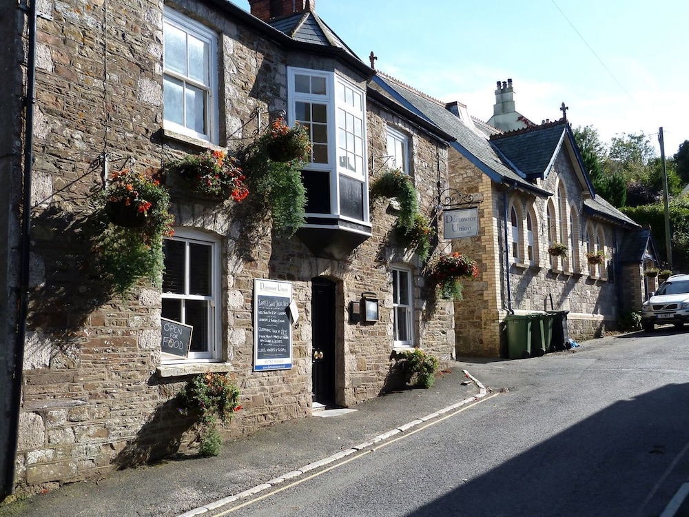 Alston Hall