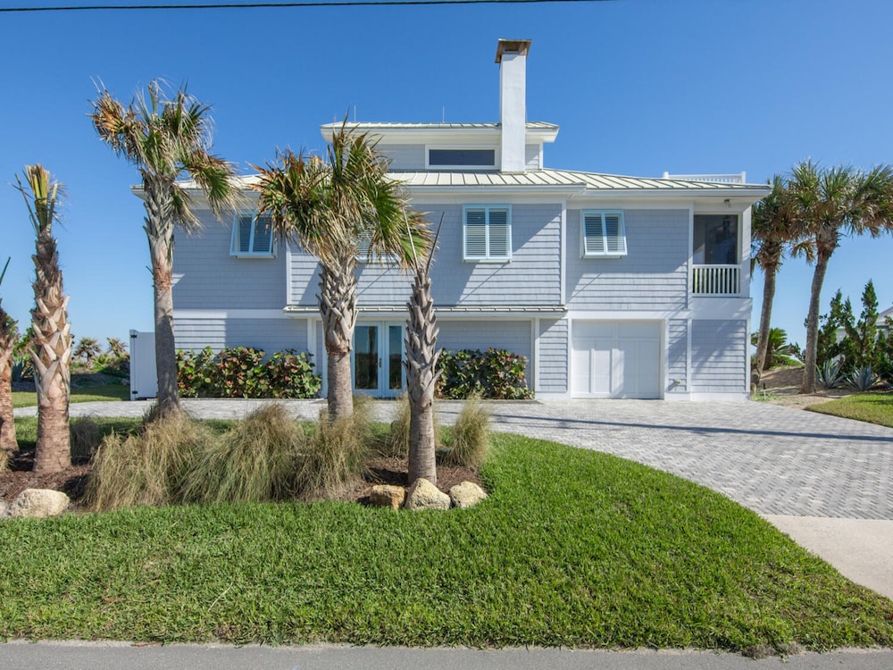 Ocean Paradise by Distinctive Beach Rentals