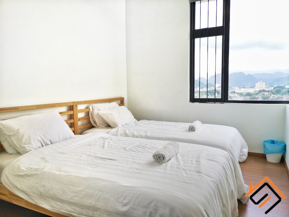 Oasis Condominium at Simee photo 2