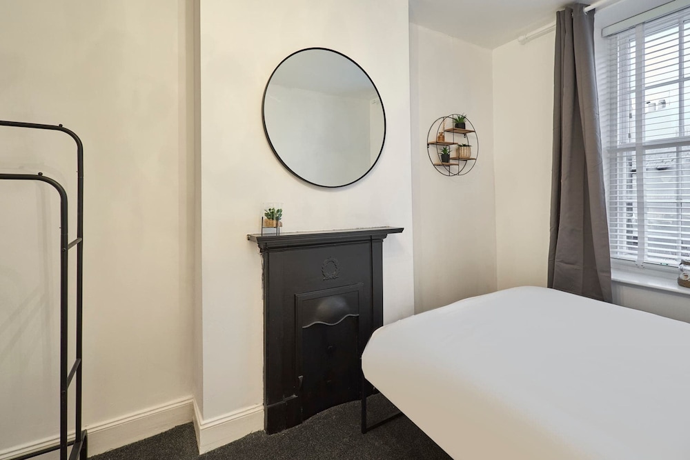 Host Stay Queen Street Apartment