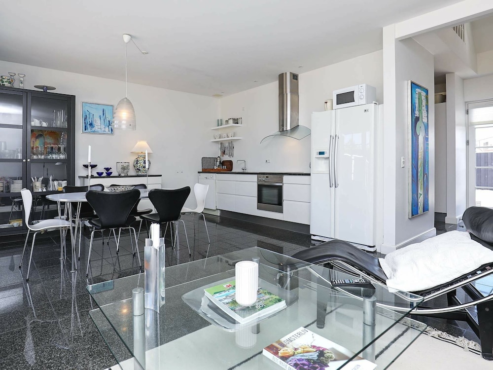 Luring Holiday Home in Skagen With Terrace view 5