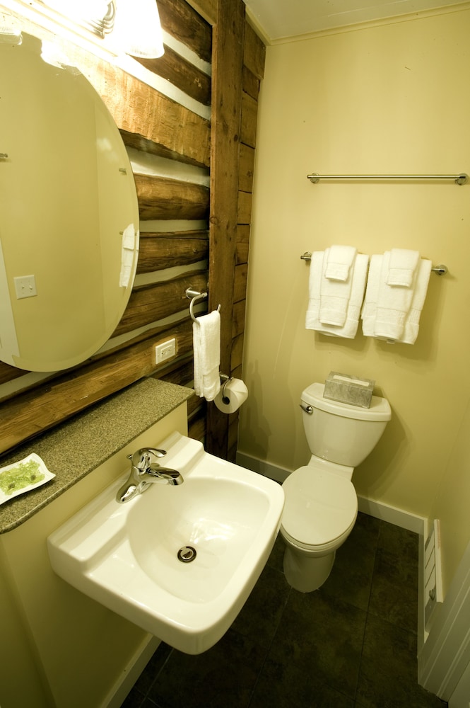 River Rock Cottages