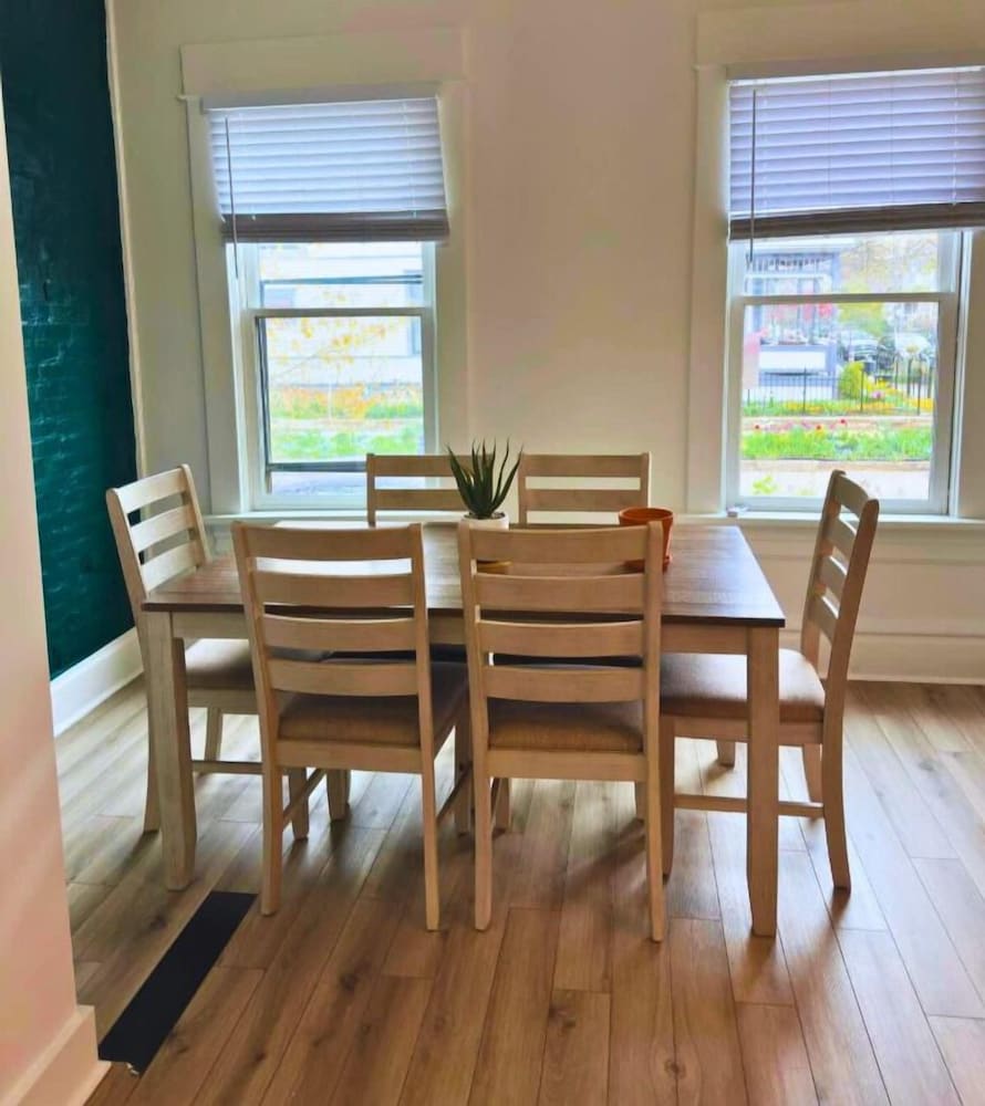 Jungle House Boutique Residences – Downtown Columbus & Short North