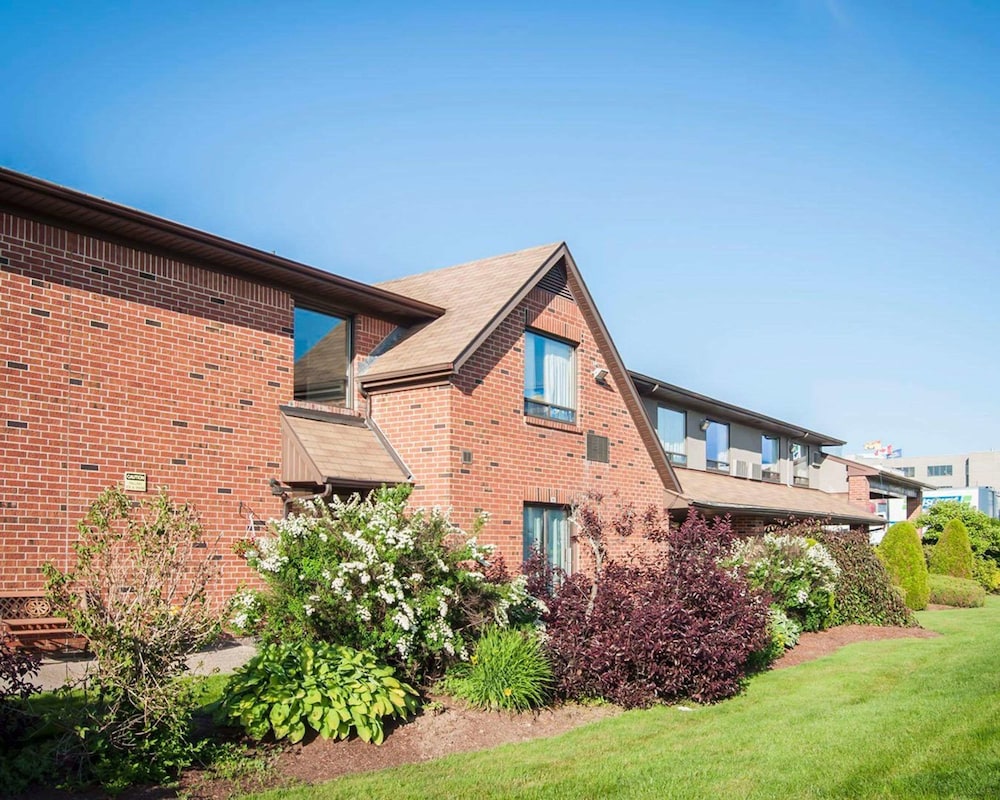 Fredericton Vacations - Comfort Inn - Property Image 24