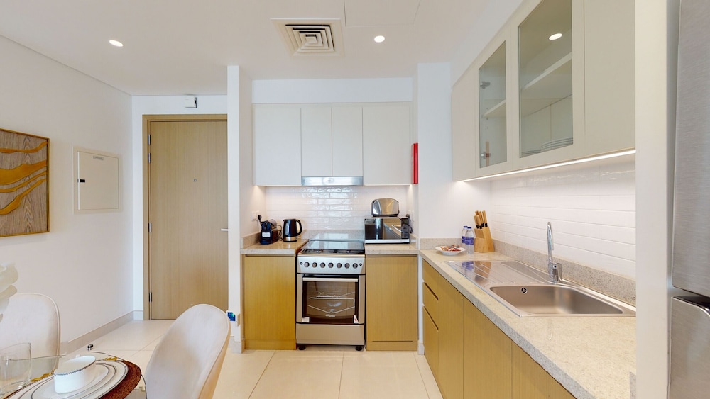 Primestay - Creekside Residences - Creek