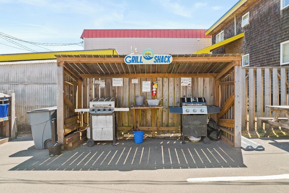 Rockaway Beach Resort view 5