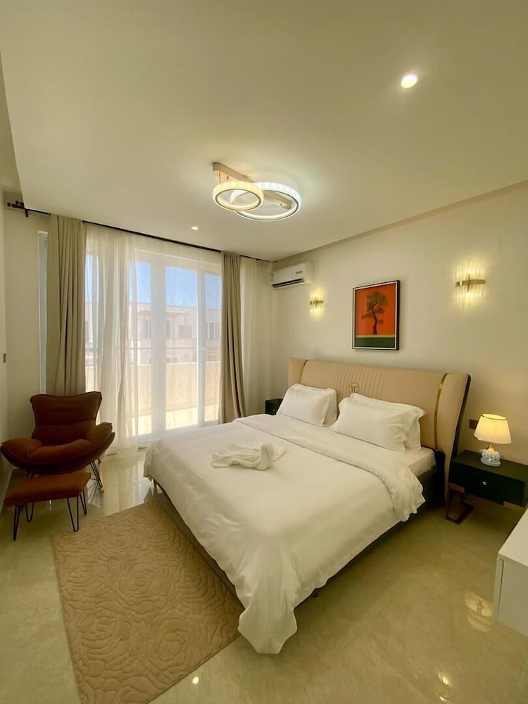 Royal Apartment