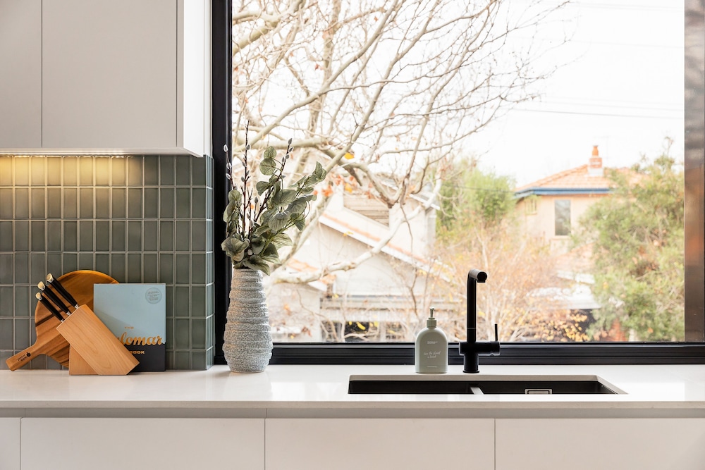 Docker St Elwood Apartments by UrbanRest