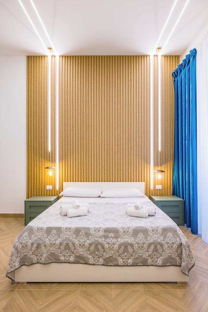 Essentia Home