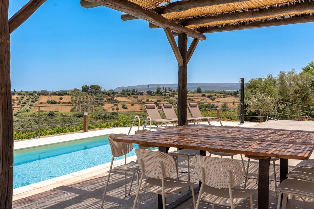Villa Frescura con Piscina by Wonderful Italy