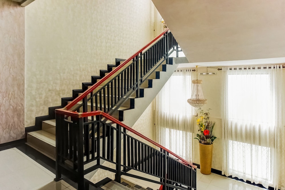 Townhouse Oak Syariah Hotel Binjai