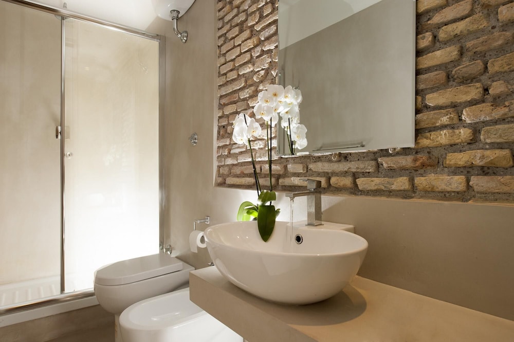 Archi Vittorio in Roma