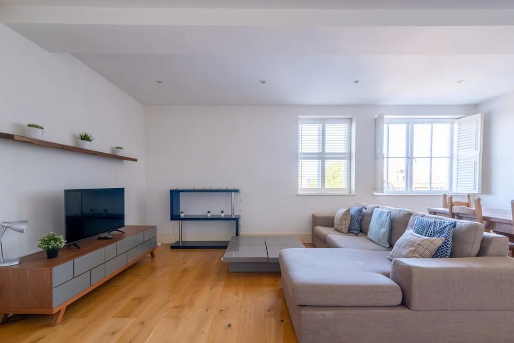 Stylish 1 Bedroom Apartment in Affluent Fulham