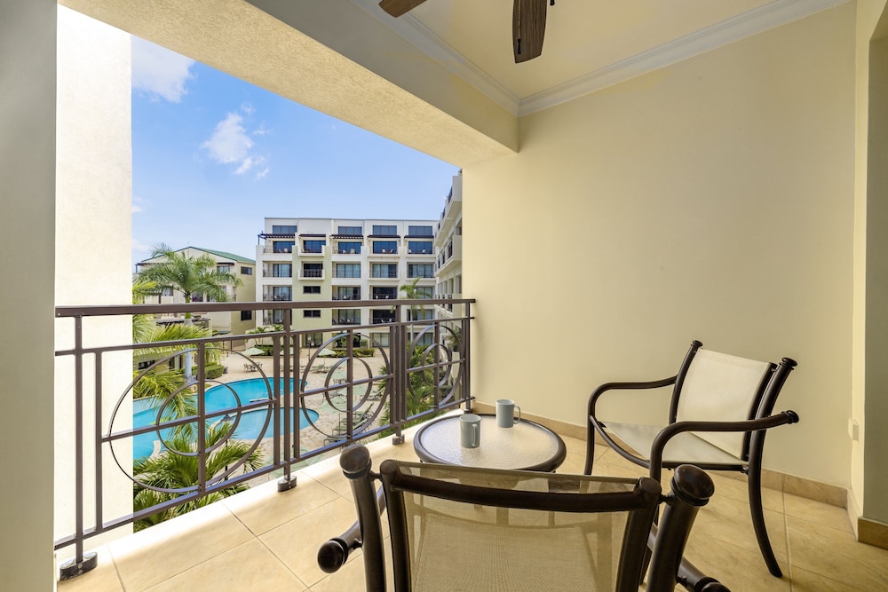 Palm Aruba Condos