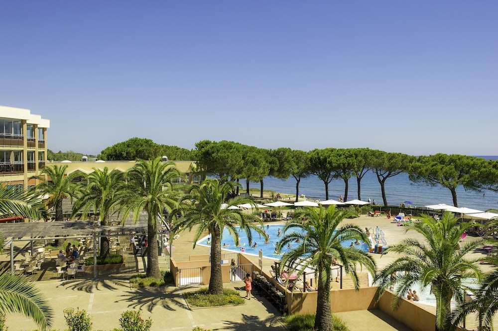 Le Village Des Isles