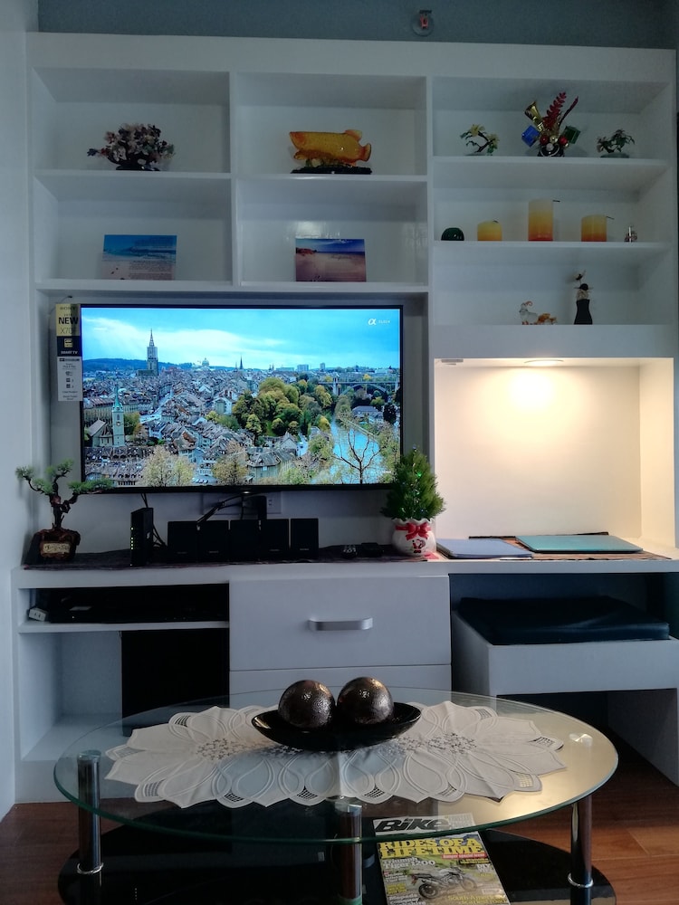 1BR Unit For Rent One Oasis Condominium