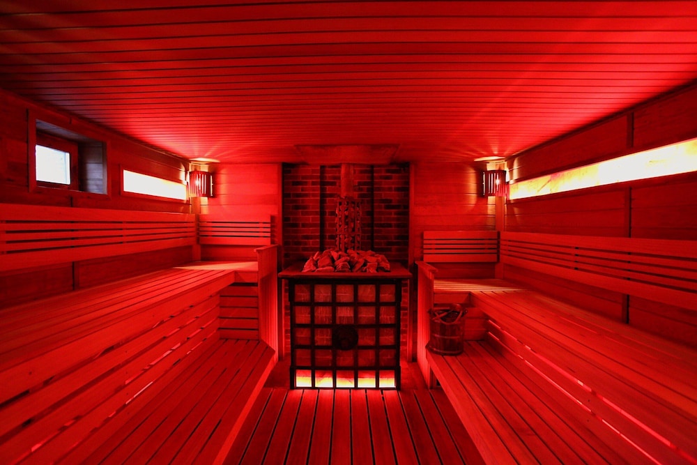 Banniy Klub Shangri-La