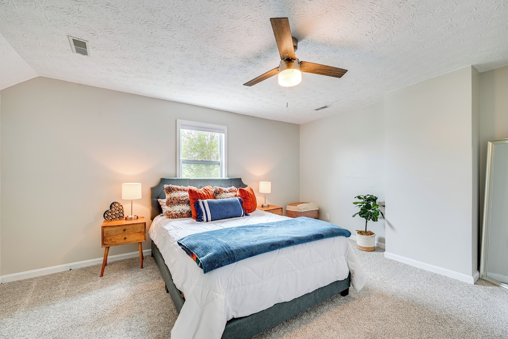 Walk to Dtwn Greensburg: Charming Unit w/ Deck!