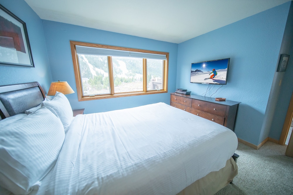 Summit County Vacations - Cinnamon Ridge B304 by SummitCove Vacation Lodging - Property Image 4