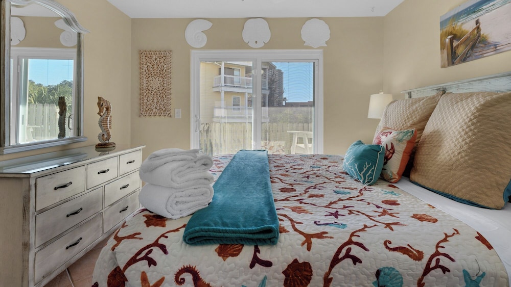 Beachside Stay w/ Pool & Beach Access + Free Attraction Tickets!