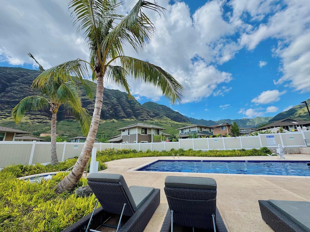 @ Marbella Lane - Mesmerizing Ocean + MT Views