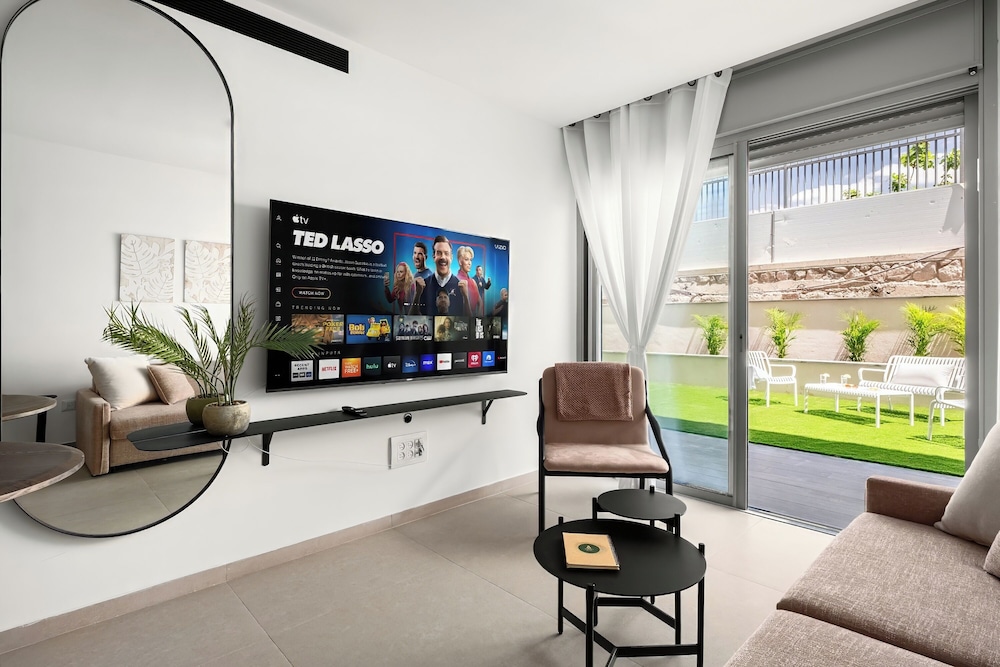 Red Canyon Garden Stay by Sea N' Rent