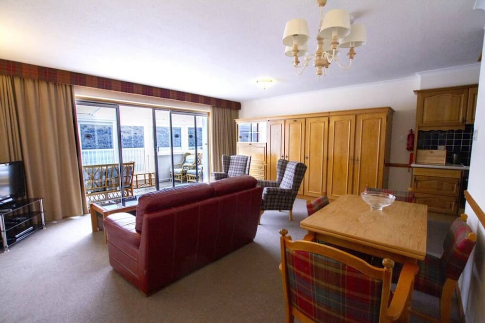 Loch Rannoch Highland Club Otter Lodge 08
