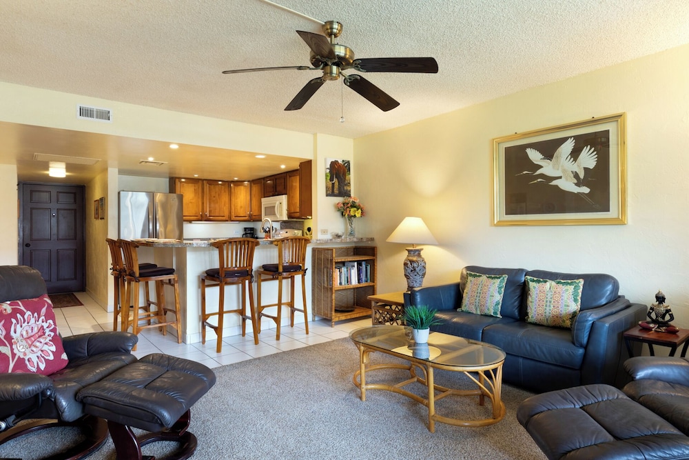 White Sands Village 214 Modern Condo for 4 w/ Enviable Ocean Views!