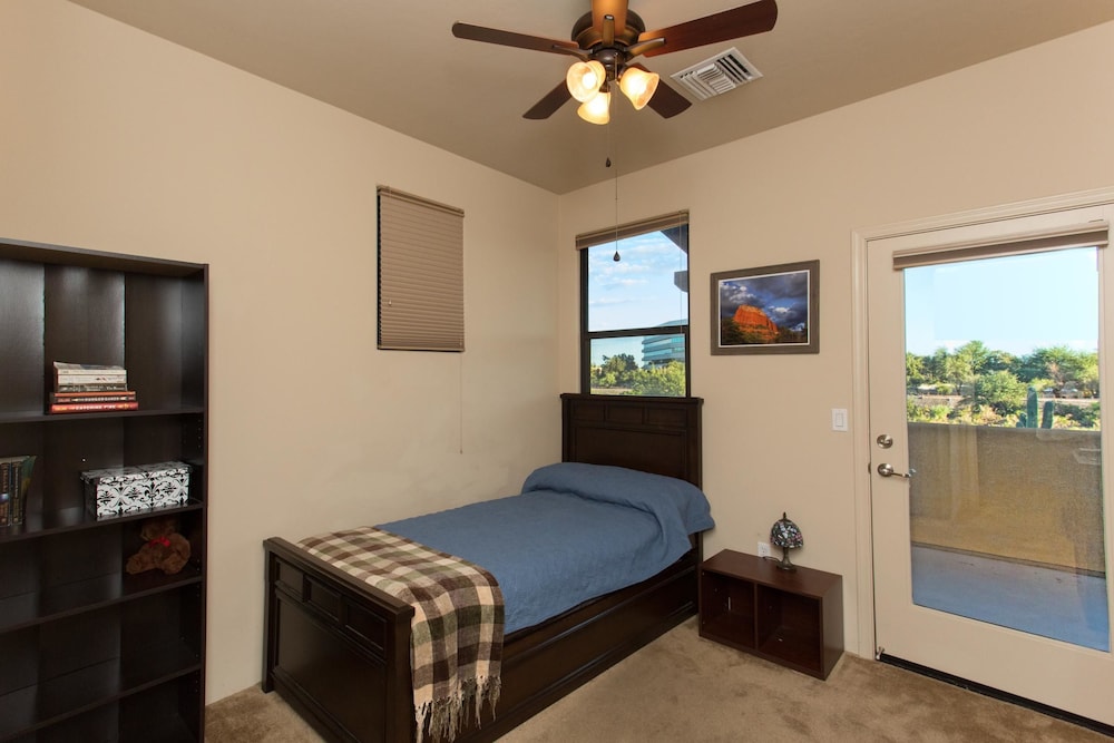 Heart of Tucson By Signature Vacation Rentals