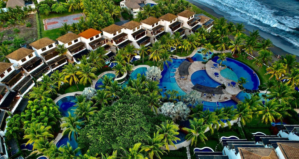 Villas Le Suisse Monterrico