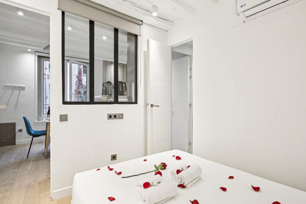 Lavie Maison AC Center of Paris